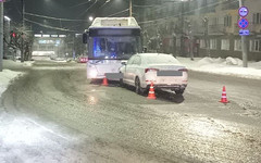 На Чапаева «Шкода» врезалась в автобус