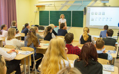Школы в Кировской области получат новые ноутбуки и интерактивные доски