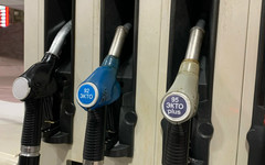 В Госдуме предложили запретить продажу бензина подросткам