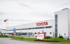 Toyota остановила российский конвейер